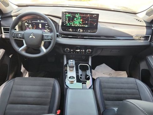 Used 2025 Mitsubishi Outlander SE AWD/4WD image 20