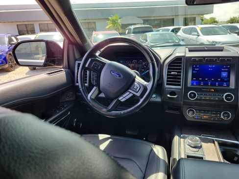 Used 2020 Ford Expedition Limited RWD image 17