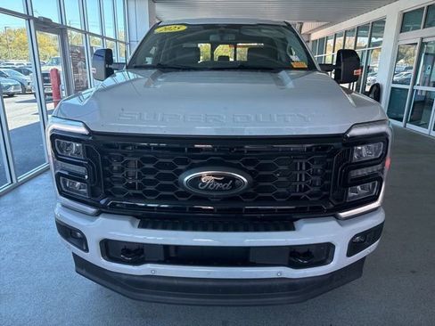 Used 2025 Ford F350 Lariat w/ Lariat Ultimate Package image 2