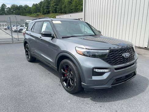 Certified 2024 Ford Explorer ST w/ Equipment Group 401A AWD/4WD image 4