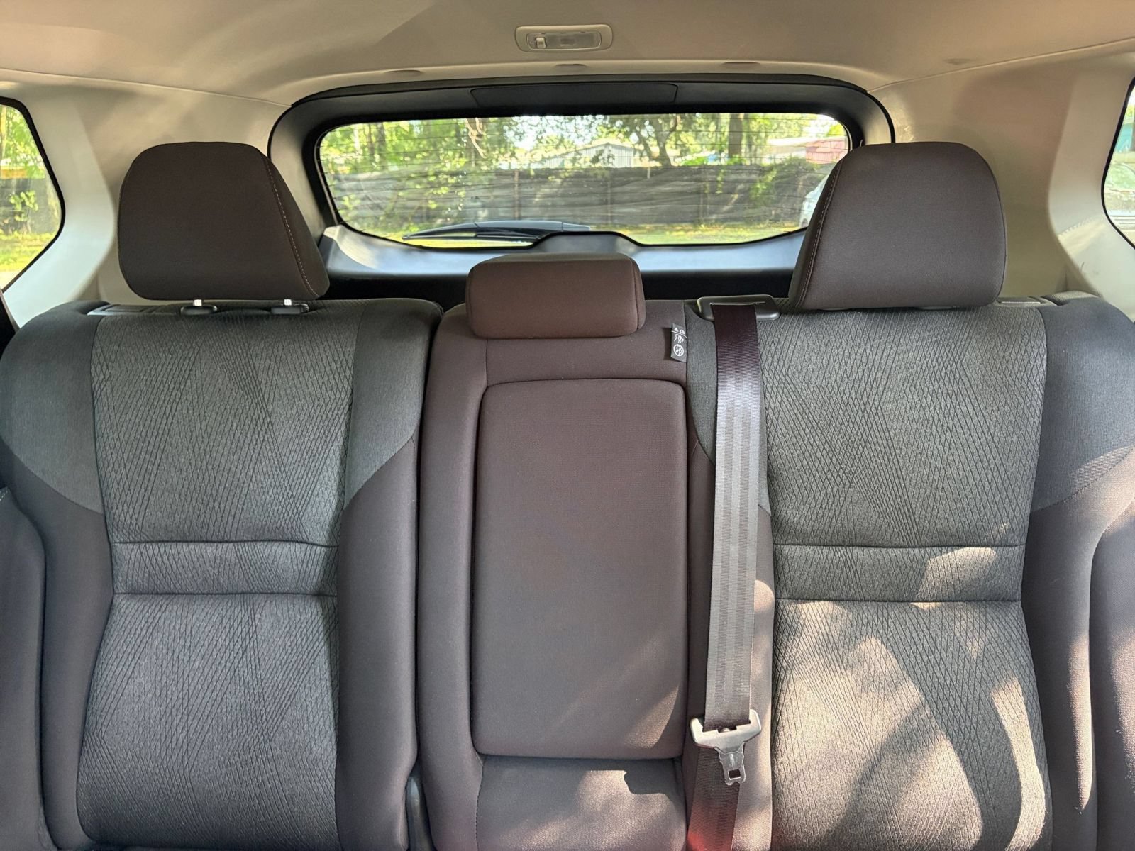 Used 2025 Nissan Rogue SV FWD image 39