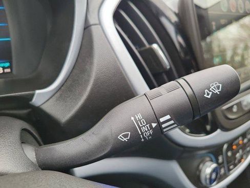 Used 2017 Chevrolet Volt LT w/ Comfort Package image 21