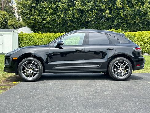New 2026 Porsche Macan AWD/4WD image 2
