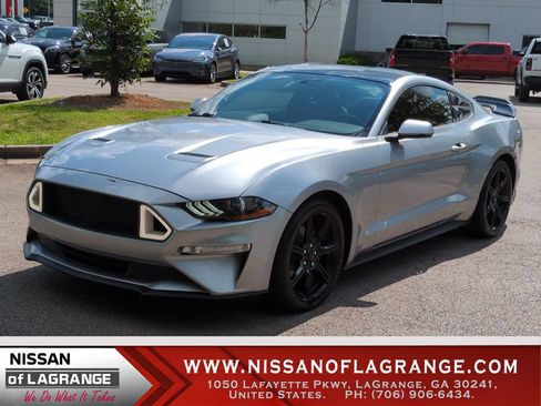 Used 2020 Ford Mustang Premium w/ Equipment Group 201A RWD image 1