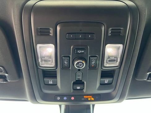 Used 2021 Chevrolet Tahoe High Country image 33