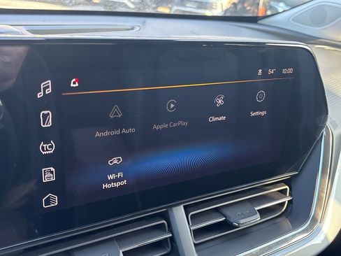 New 2026 Chevrolet Trax LT image 17