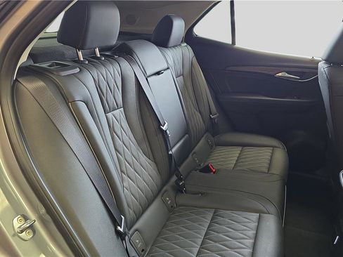 Used 2023 Buick Envision Avenir image 14