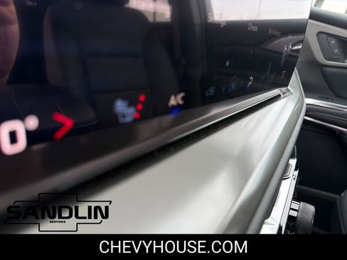 New 2026 Chevrolet Traverse LT w/ Midnight/Sport Edition image 31