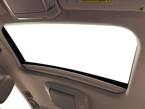 Used 2015 Toyota Sequoia Platinum image 15