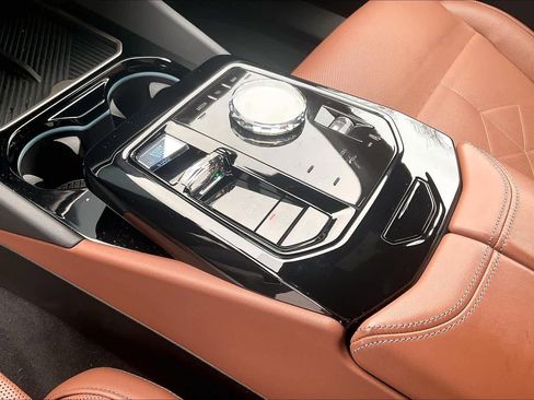 Used 2024 BMW i5 M60 w/ Executive Package image 16