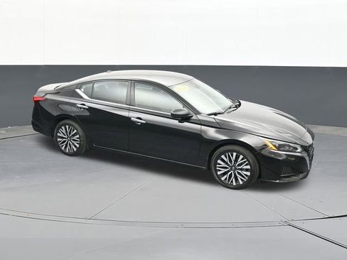 Used 2024 Nissan Altima 2.5 SV image 63