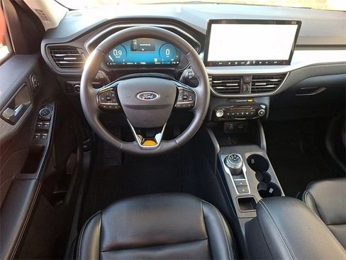 Used 2024 Ford Escape Platinum image 11