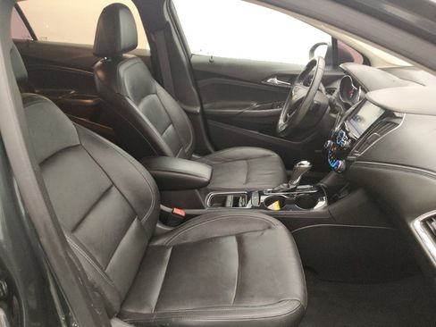 Used 2017 Chevrolet Cruze Premier FWD image 21