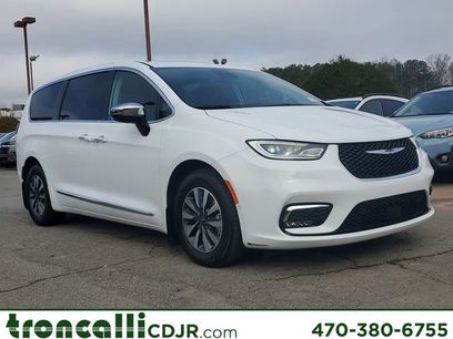 Used 2023 Chrysler Pacifica Limited