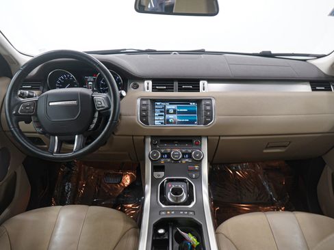 Used 2015 Land Rover Range Rover Evoque Pure image 14