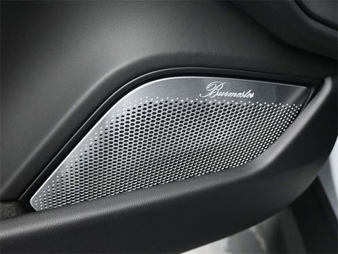 New 2025 Porsche Taycan GTS image 9