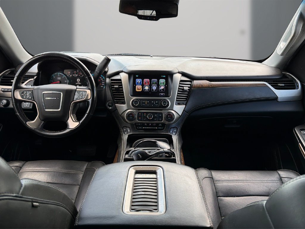 Used 2019 GMC Yukon Denali w/ Denali Ultimate Package AWD/4WD image 18