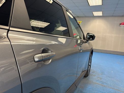 Used 2023 Nissan Rogue SV image 6