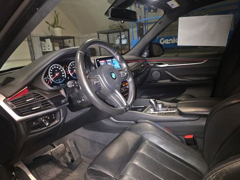 Used 2018 BMW X5 M w/ Executive Package AWD/4WD image 41