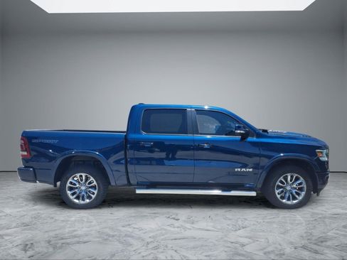 Used 2021 RAM 1500 Laramie w/ Sport Appearance Package AWD/4WD image 8
