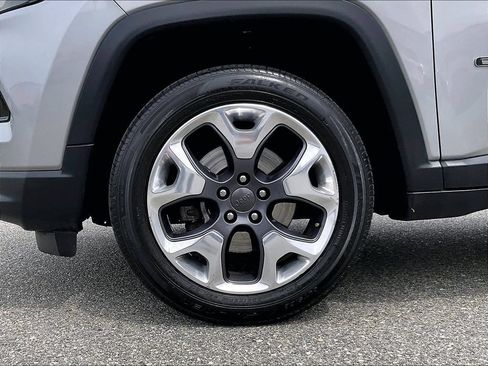 Used 2022 Jeep Compass Limited AWD/4WD image 7