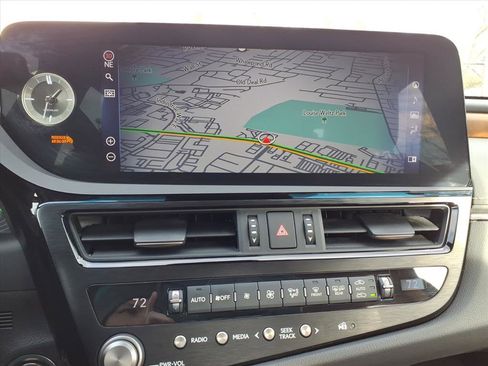 Certified 2022 Lexus ES 350 w/ Premium Package image 15