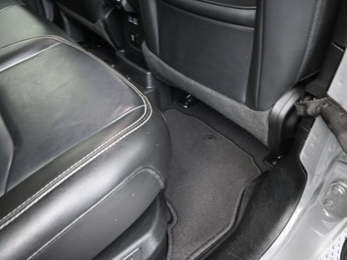 Used 2023 Jeep Wrangler Unlimited Sahara AWD/4WD image 20