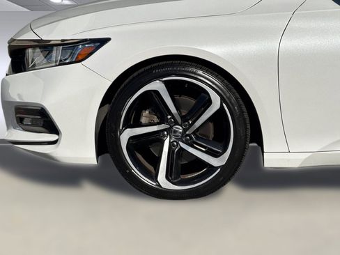 Certified 2018 Honda Accord Sport image 11