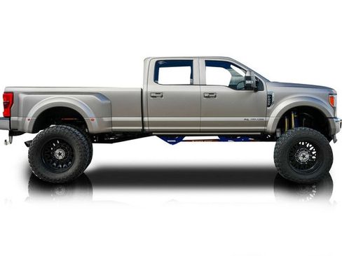 Used 2017 Ford F450 King Ranch w/ King Ranch Ultimate Package image 2