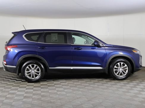 Used 2020 Hyundai Santa Fe SE image 15