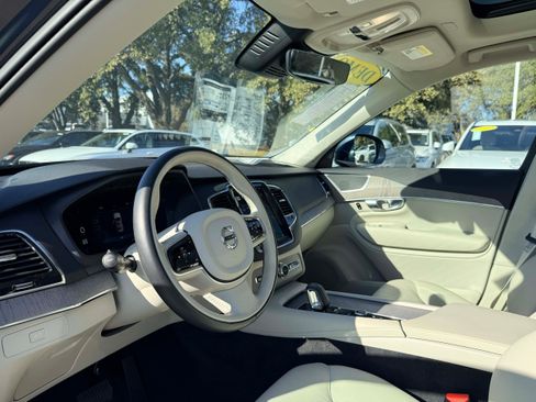 Certified 2025 Volvo XC90 B6 Plus w/ Protection Package image 11