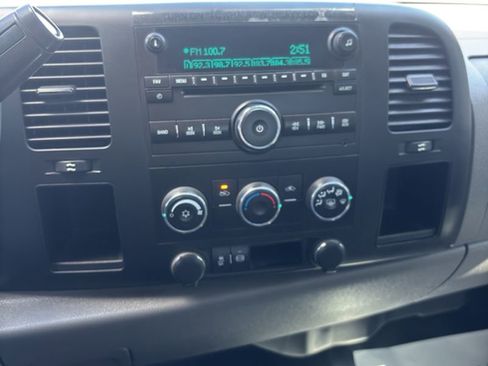 Used 2013 Chevrolet Silverado 3500 W/T w/ Snow Plow Prep Package image 16