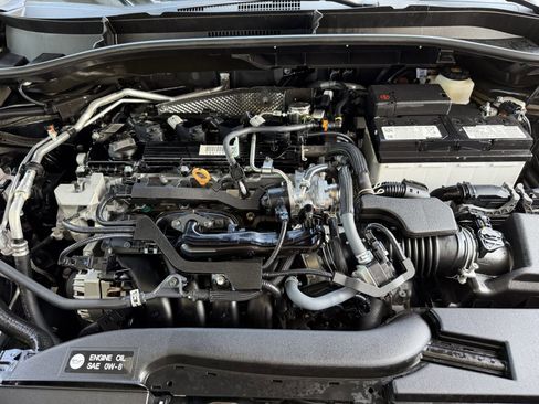 Used 2026 Toyota Corolla Cross LE FWD image 39