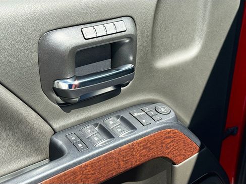 Used 2018 GMC Sierra 1500 SLT w/ SLT Premium Package AWD/4WD image 18