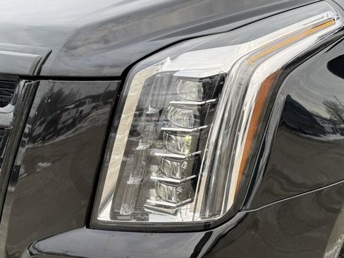 Used 2019 Cadillac Escalade ESV Premium Luxury image 26