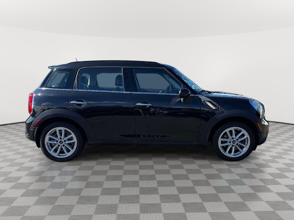 Used 2016 MINI Cooper Countryman S FWD image 8