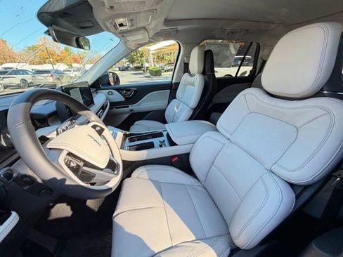 New 2026 Lincoln Aviator Reserve image 14