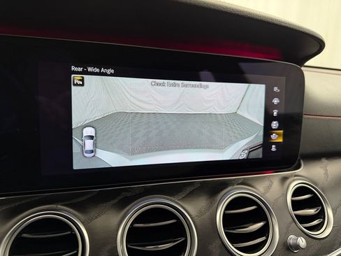 Used 2021 Mercedes-Benz E 53 AMG 4MATIC Sedan image 37