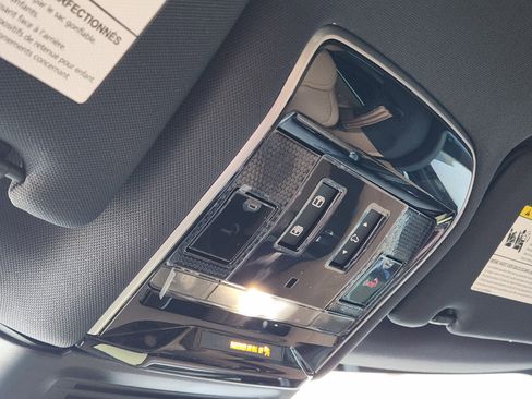 New 2026 Land Rover Range Rover SE image 26