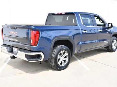 Used 2020 GMC Sierra 1500 SLT w/ Driver Alert Package I RWD image 7