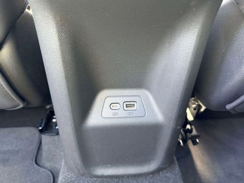 Used 2023 Buick Envision Essence w/ Sport Touring Package AWD/4WD image 18