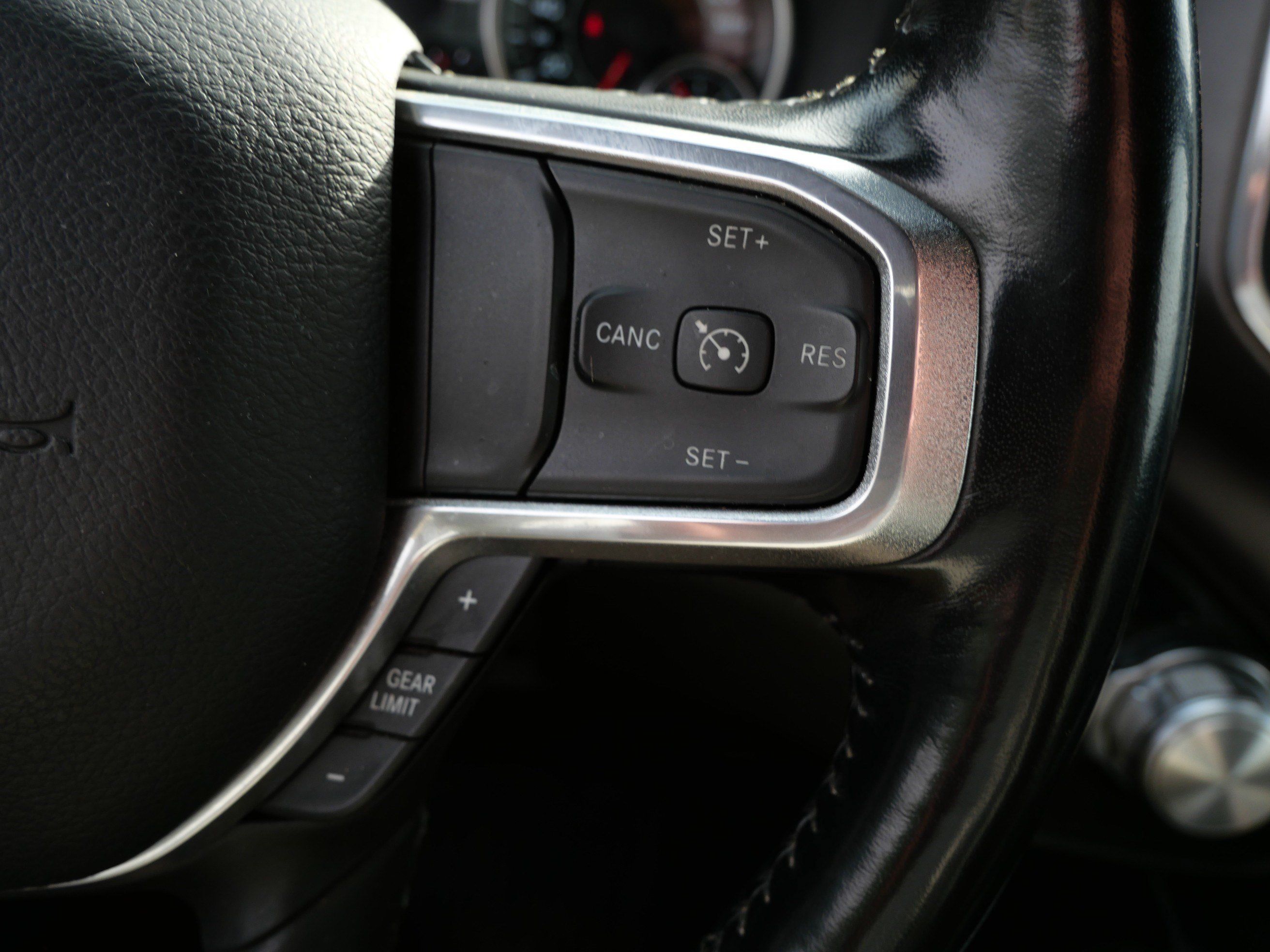 Used 2021 RAM 1500 Laramie w/ Sport Appearance Package AWD/4WD image 26