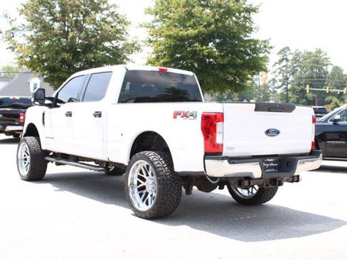 Used 2019 Ford F250 XLT AWD/4WD image 7