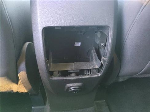 Used 2016 Ford Escape SE image 17