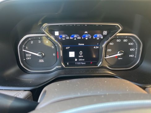 Used 2021 GMC Yukon Denali w/ Denali Premium Package image 5