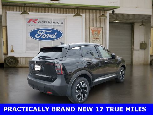 Used 2025 Nissan Kicks SV w/ SV Premium Package image 4