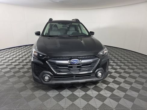 Used 2024 Subaru Outback Premium AWD/4WD image 8