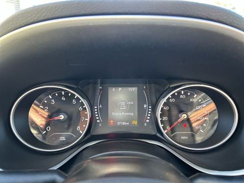 Used 2020 Jeep Compass Latitude AWD/4WD image 19
