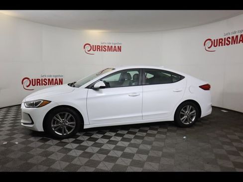 Used 2017 Hyundai Elantra SE image 8