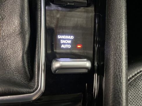 Used 2022 Jeep Compass Limited w/ Elite Group AWD/4WD image 14